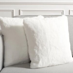 Rachel Zoe Minimalist White Faux Fur Cozy Fluffy 20 X 20 Set of 2 Pillow Cases